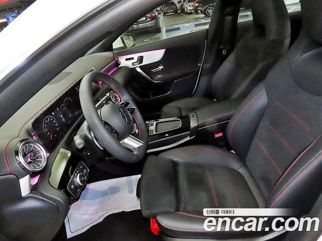 Mercedes-Benz CLA-Class CLA250 4MATIC
