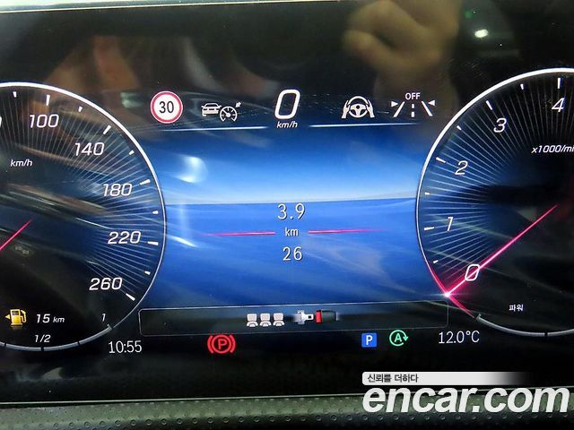 Mercedes-Benz CLA-Class CLA250 4MATIC