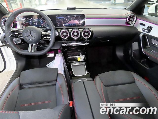 Mercedes-Benz CLA-Class CLA250 4MATIC