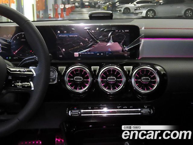 Mercedes-Benz CLA-Class CLA250 4MATIC
