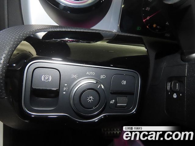 Mercedes-Benz CLA-Class CLA250 4MATIC