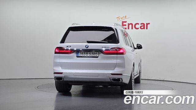 BMW X7 xDrive 40i Design Pure Excellence 7-Seater