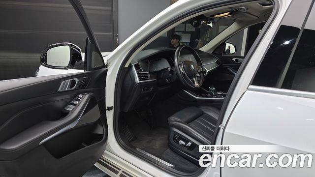 BMW X7 xDrive 40i Design Pure Excellence 7-Seater