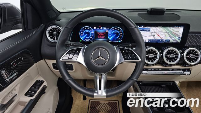 Mercedes-Benz EQB EQB300 4MATIC Progressive