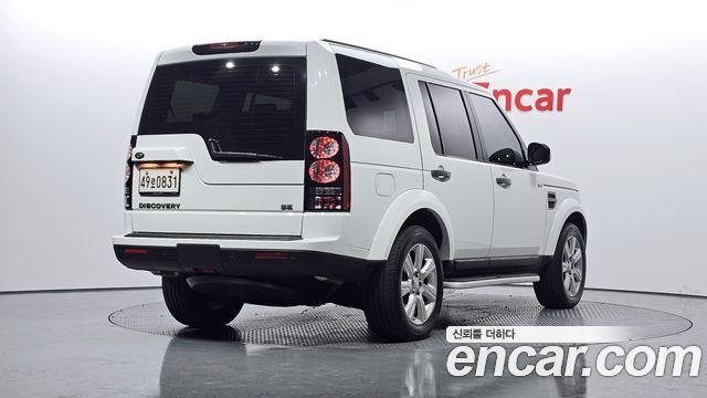 Land Rover Discovery 3.0 SDV6 SE