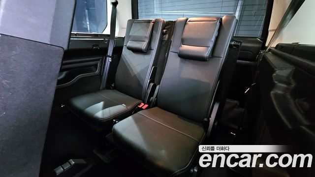 Land Rover Discovery 3.0 SDV6 SE