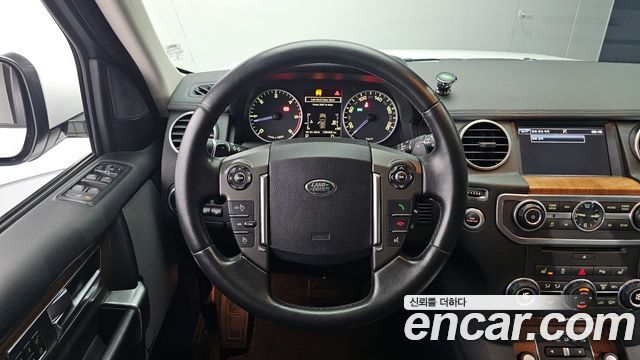 Land Rover Discovery 3.0 SDV6 SE