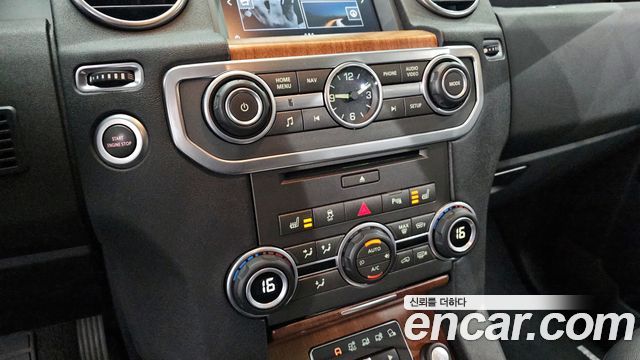 Land Rover Discovery 3.0 SDV6 SE