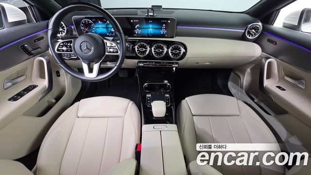 Mercedes-Benz A-Class A250 4MATIC Sedan