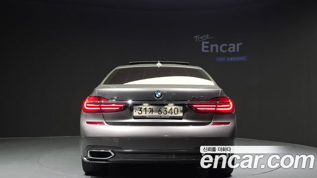 BMW 7-Series 740Li xDrive M Sport Package