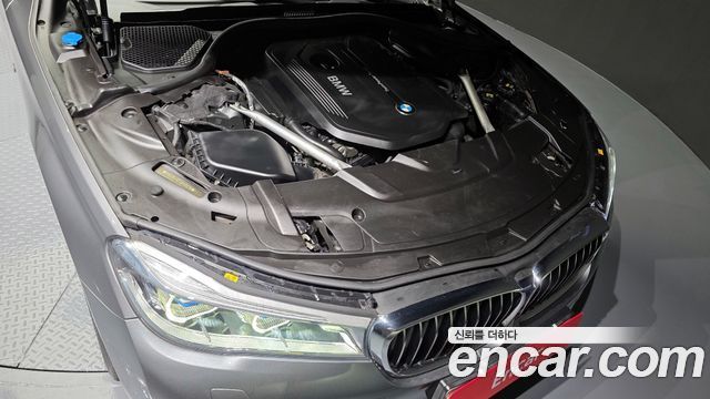 BMW 7-Series 740Li xDrive M Sport Package
