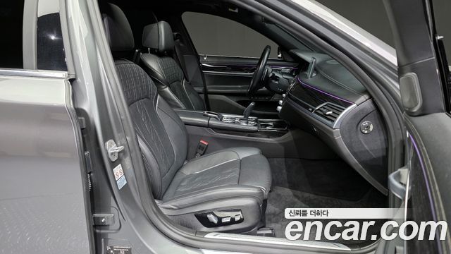 BMW 7-Series 740Li xDrive M Sport Package