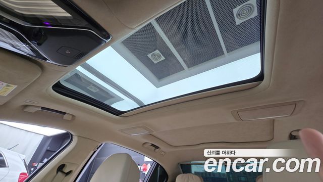 BMW 7-Series 750Li xDrive Premium