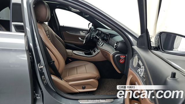 Mercedes-Benz E-Class E350 4MATIC Avantgarde