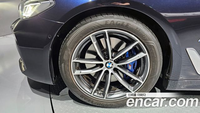 BMW 5-Series 520i M Sport