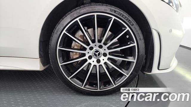 Mercedes-Benz CLS-Class CLS450 4MATIC AMG Line