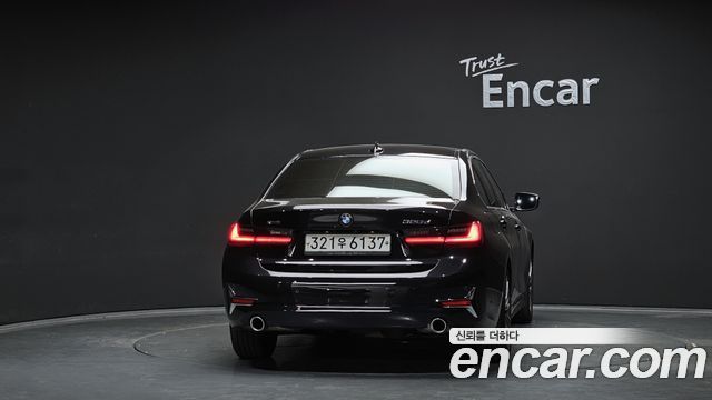 BMW 3-Series 320d xDrive Luxury