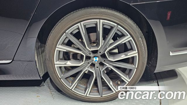 BMW 7-Series 730Ld xDrive M Sport