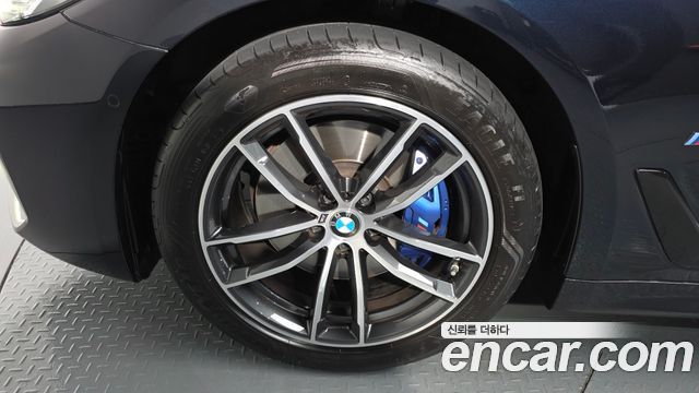 BMW 5-Series 523d M Sport