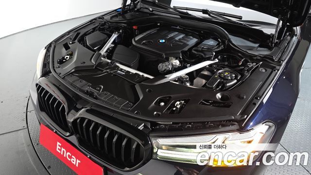 BMW 5-Series 523d M Sport