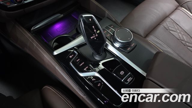 BMW 5-Series 523d M Sport