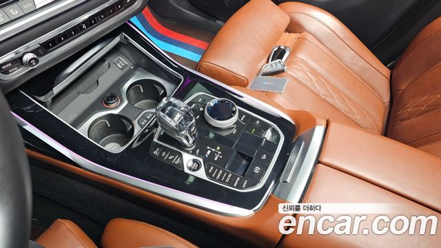 BMW X7 M50i 6STR