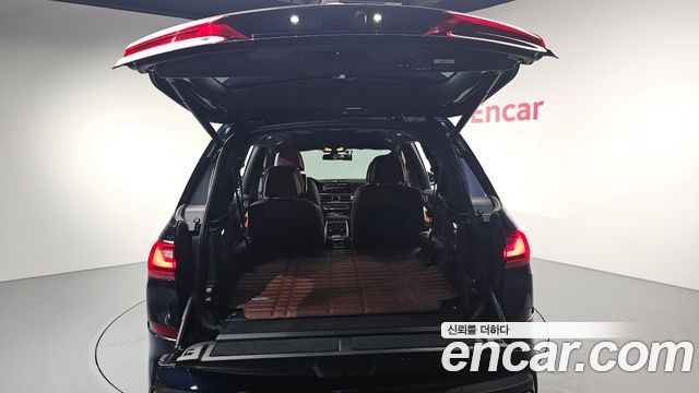 BMW X7 M50i 6STR