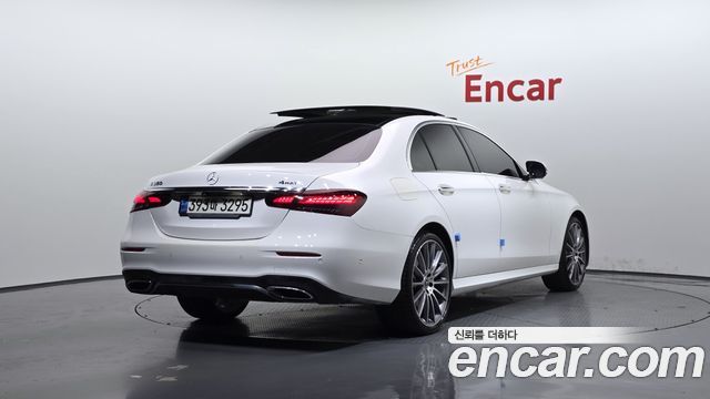 Mercedes-Benz E-Class E350 4MATIC AMG Line