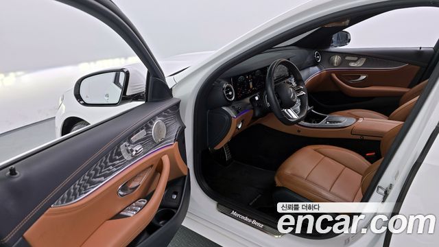 Mercedes-Benz E-Class E350 4MATIC AMG Line