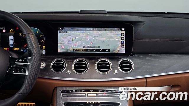 Mercedes-Benz E-Class E350 4MATIC AMG Line