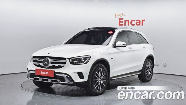 Mercedes-Benz GLC-Class GLC300e 4MATIC