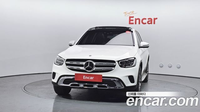 Mercedes-Benz GLC-Class GLC300e 4MATIC
