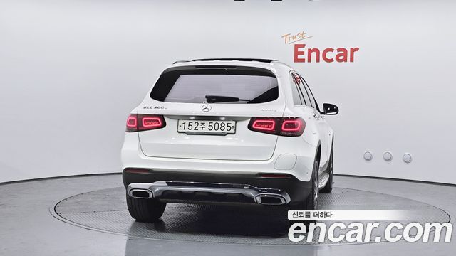 Mercedes-Benz GLC-Class GLC300e 4MATIC