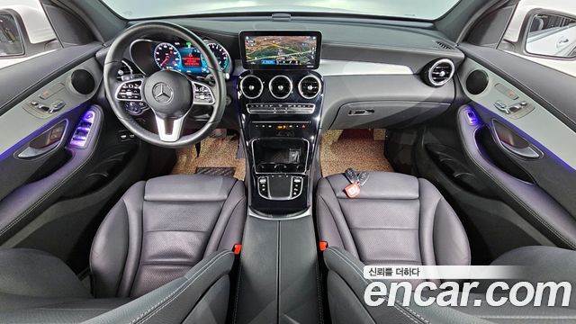 Mercedes-Benz GLC-Class GLC300e 4MATIC