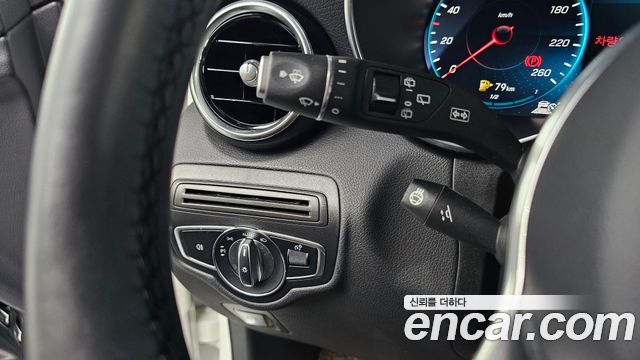 Mercedes-Benz GLC-Class GLC300e 4MATIC