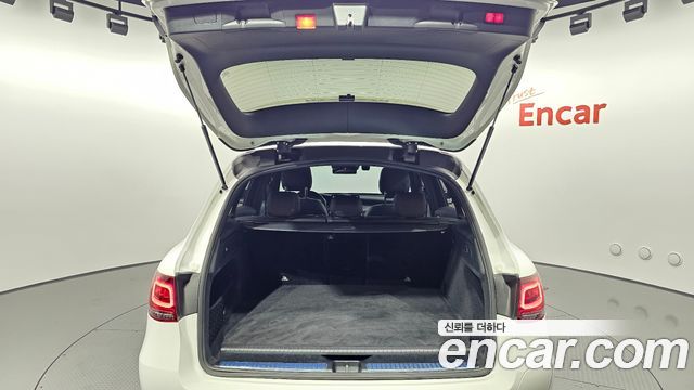 Mercedes-Benz GLC-Class GLC300e 4MATIC