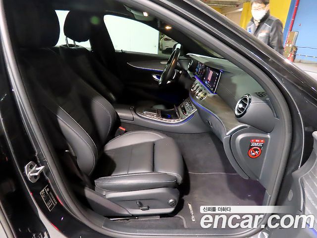 Mercedes-Benz E-Class E350 4MATIC AMG Line Edition