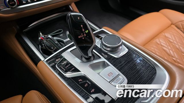 BMW 7-Series 740d xDrive M Sport