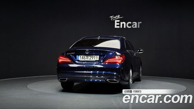 Mercedes-Benz CLA-Class CLA220 AMG Line