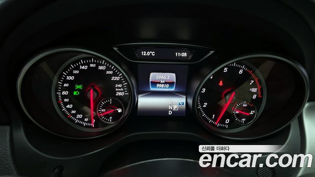 Mercedes-Benz CLA-Class CLA220 AMG Line