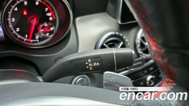Mercedes-Benz CLA-Class CLA220 AMG Line