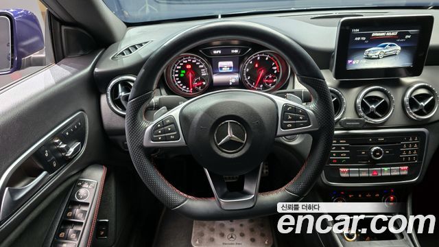 Mercedes-Benz CLA-Class CLA220 AMG Line