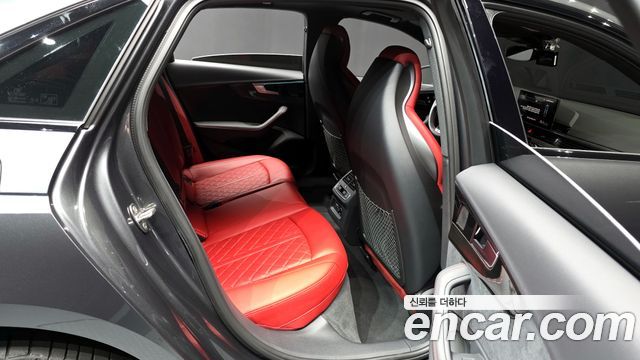 Audi S4 (B9) 3.0 TFSI Quattro