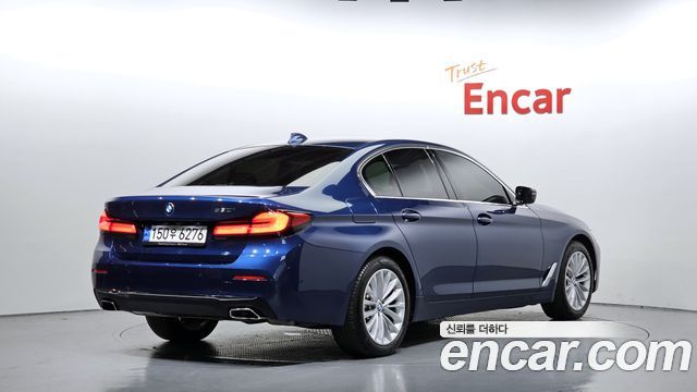 BMW 5-Series 530i Luxury