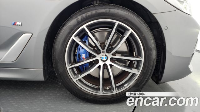 BMW 5-Series 520i M Sport