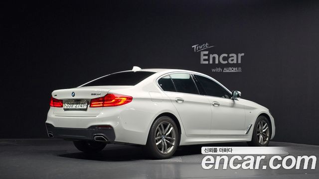 BMW 5-Series 520d xDrive M Sport Package Plus
