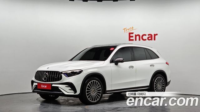 Mercedes-Benz GLC-Class GLC300 4MATIC AMG Line