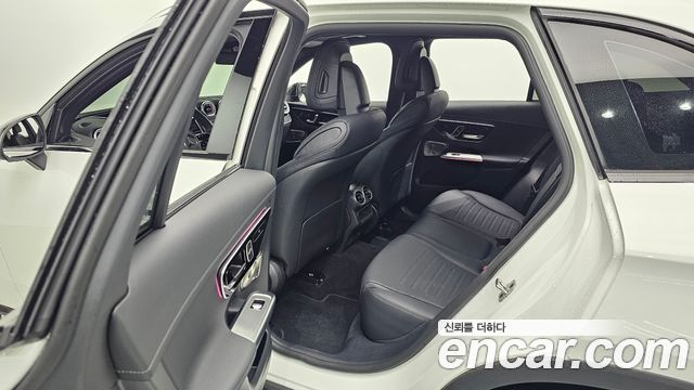 Mercedes-Benz GLC-Class GLC300 4MATIC AMG Line