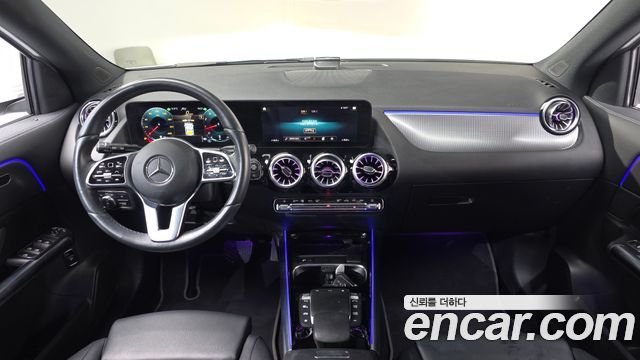 Mercedes-Benz GLA-Class GLA220