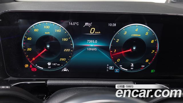 Mercedes-Benz GLA-Class GLA220